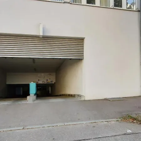 Ulmer Penthouse Fuer 7, Arbeitsplatz, Xxl-dachterrasse, Grill, Wii * Ulm