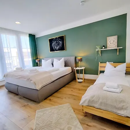 Apartamento Ulmer Penthouse Fuer 7, Arbeitsplatz, Xxl-dachterrasse, Grill, Wii *